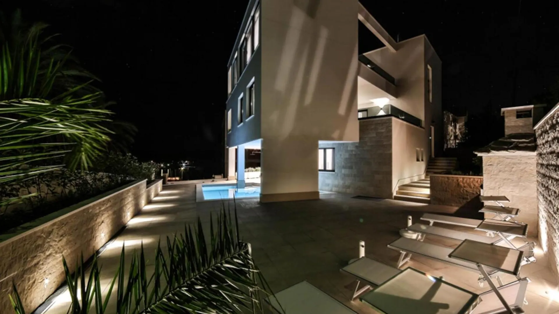 Villa Trogir Palazio A Spectacular 7 Bedroom Villa 90 Metres To The Sea And Promenade